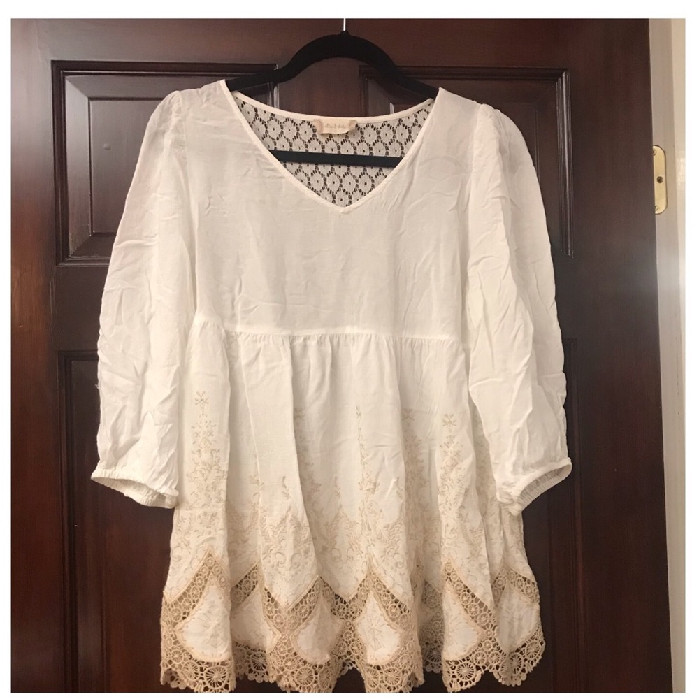 Altar’d State White Quartered sleeve shirt